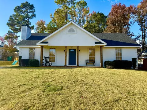 499 Oak Chase Dr, Augusta, GA 30907