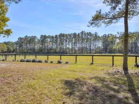 Exterior - 303 N Windsor Rd, Windsor, SC 29856 photo 9 of 14