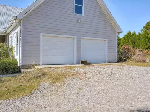 Exterior - 303 N Windsor Rd, Windsor, SC 29856 photo 12 of 14