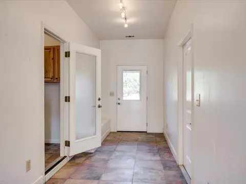 Entry Way - 303 N Windsor Rd, Windsor, SC 29856 photo 2 of 4