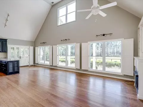 Living - 303 N Windsor Rd, Windsor, SC 29856 photo 5 of 6