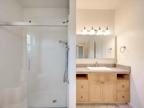 Bath - 303 N Windsor Rd, Windsor, SC 29856 photo 1 of 4