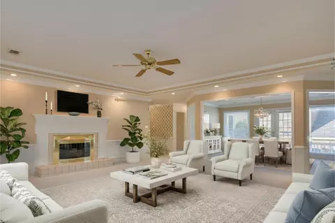 Living - 117 Lenox Pl, Evans, GA 30809 photo 3 of 4