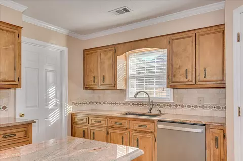 Kitchen - 117 Lenox Pl, Evans, GA 30809 photo 3 of 6