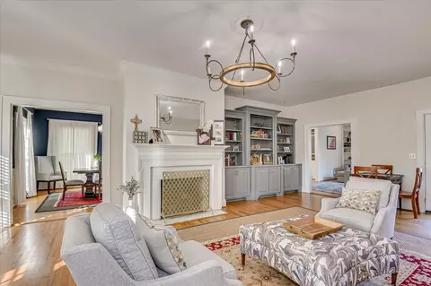 Living - 802 Camellia Rd, Augusta, GA 30909 photo 2 of 10