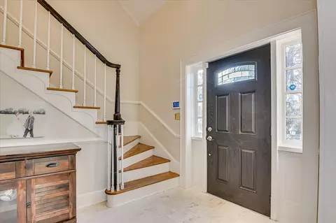Entry Way - 802 Camellia Rd, Augusta, GA 30909 photo 6 of 10