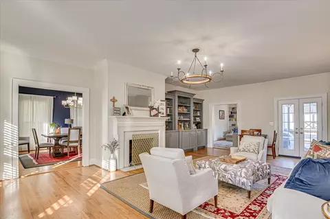 Living - 802 Camellia Rd, Augusta, GA 30909 photo 1 of 10