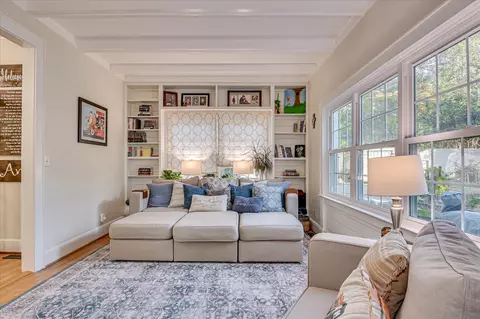 Living - 802 Camellia Rd, Augusta, GA 30909 photo 9 of 10