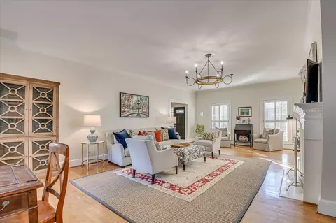Living - 802 Camellia Rd, Augusta, GA 30909 photo 5 of 10