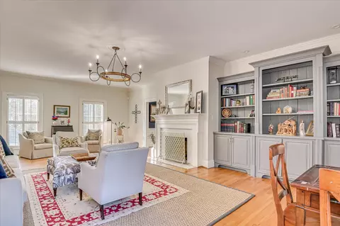 Living - 802 Camellia Rd, Augusta, GA 30909 photo 3 of 10