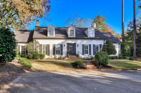 Exterior - 802 Camellia Rd, Augusta, GA 30909 photo 2 of 11