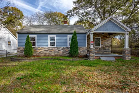 10 Spruce St, Greenville, SC 29611