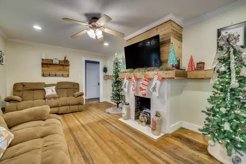 336 Wigfall St, Edgefield, SC 29824 photo 12