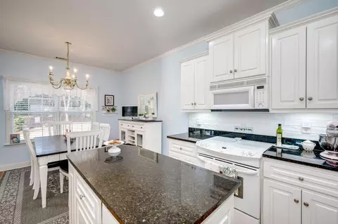 Kitchen - 140 Willow Oak Loop, Aiken, SC 29803 photo 3 of 4
