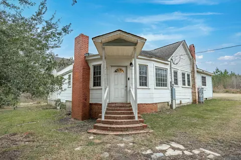 305 Scrimshaw Rd, Batesburg-leesville, SC 29006