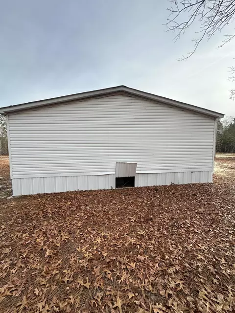 150 Ryan Rd, Williston, SC 29853 photo 3