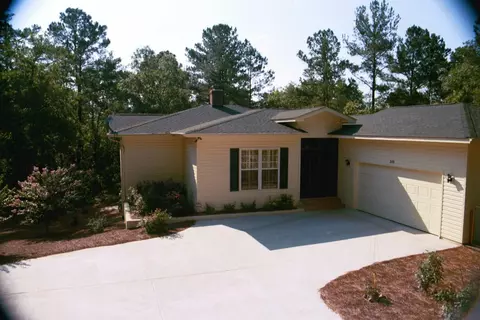 205 Oakcrest Ln, Aiken, SC 29803