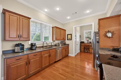 Kitchen - 117 Lamp Post Loop, Aiken, SC 29803 photo 4 of 4