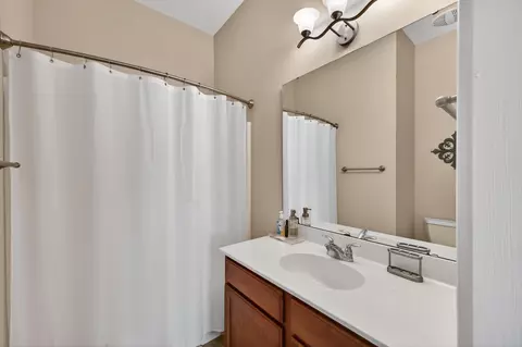 Bath - 117 Lamp Post Loop, Aiken, SC 29803 photo 1 of 5