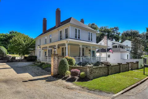 320 Newberry St SW, Aiken, SC 29801