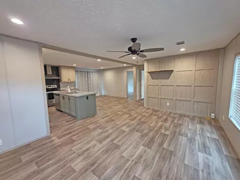 1014 Hull Ln, Williston, SC 29853 photo 3