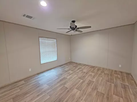 1014 Hull Ln, Williston, SC 29853 photo 8
