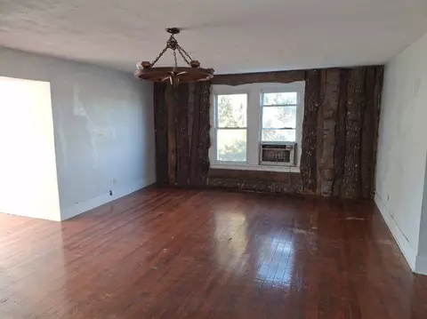 Living - 200 Dubose St, Ridge Spring, SC 29129 photo 9 of 11
