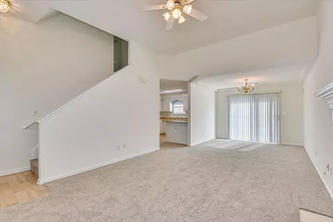 Living - 2006 Bromley Ct, Augusta, GA 30909 photo 4 of 5