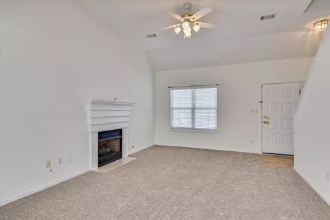 Living - 2006 Bromley Ct, Augusta, GA 30909 photo 2 of 5