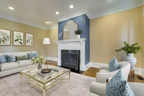 Living - 4139 Hammonds Fry, Evans, GA 30809 photo 4 of 10