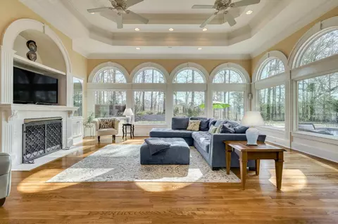 Living - 4139 Hammonds Fry, Evans, GA 30809 photo 6 of 10
