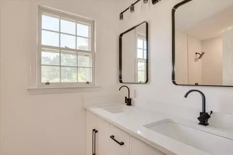 Bath - 3427 Heather Dr, Augusta, GA 30909 photo 4 of 5