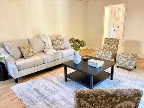 Living - 3427 Heather Dr, Augusta, GA 30909 photo 8 of 9