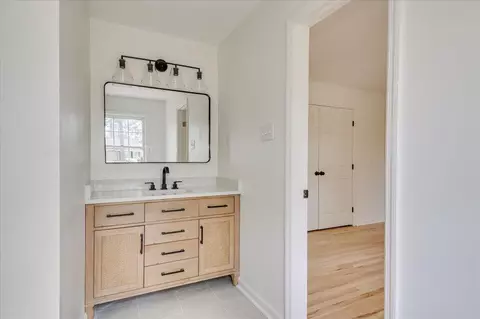 Bath - 3427 Heather Dr, Augusta, GA 30909 photo 2 of 5