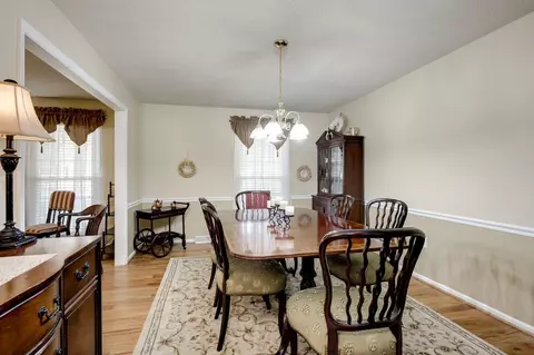 Dining - 7 Donna St, Williston, SC 29853 photo 2 of 3