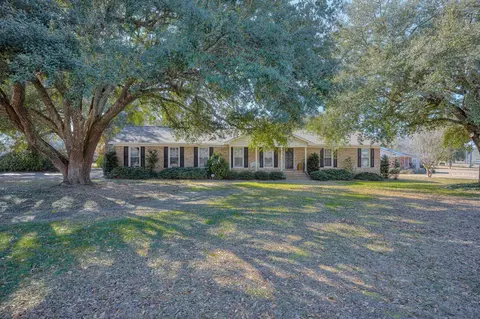 Exterior - 7 Donna St, Williston, SC 29853 photo 2 of 15