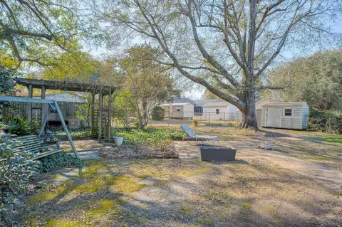 Exterior - 7 Donna St, Williston, SC 29853 photo 10 of 15