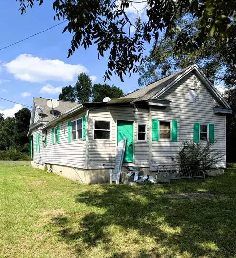 323 Railroad Ave, Branchville, SC 29432