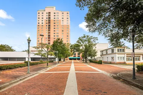 Exterior - 1 7th St #805, Augusta, GA 30901 photo 3 of 10