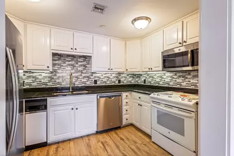 Kitchen - 1 7th St #805, Augusta, GA 30901 photo 1 of 3