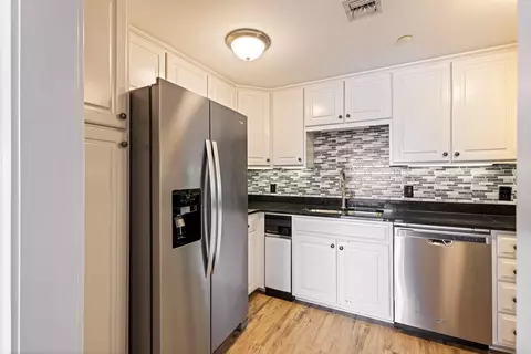 Kitchen - 1 7th St #805, Augusta, GA 30901 photo 2 of 3