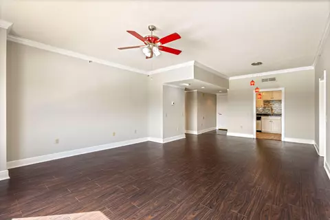 Living - 1 7th St #805, Augusta, GA 30901 photo 2 of 7