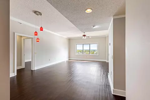 Living - 1 7th St #805, Augusta, GA 30901 photo 1 of 7