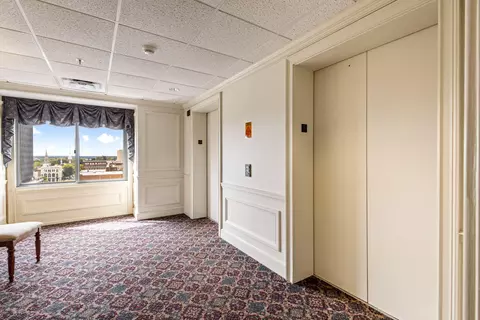 Entry Way - 1 7th St #805, Augusta, GA 30901 photo 1 of 8