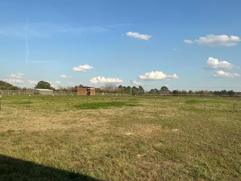 1929 New Holland Rd, Wagener, SC 29164