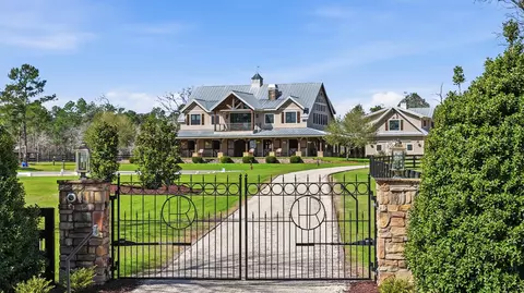 160 Honey Ridge Ln, Aiken, SC 29801