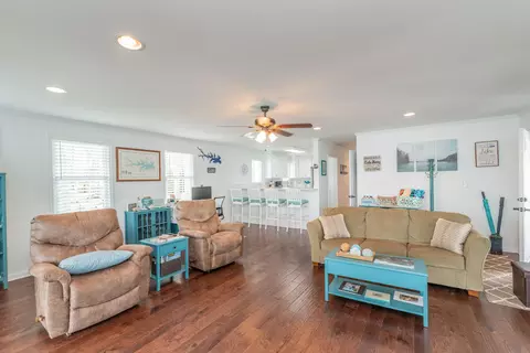 Living - 621 Tom Drafts Cir, Gilbert, SC 29054 photo 4 of 4