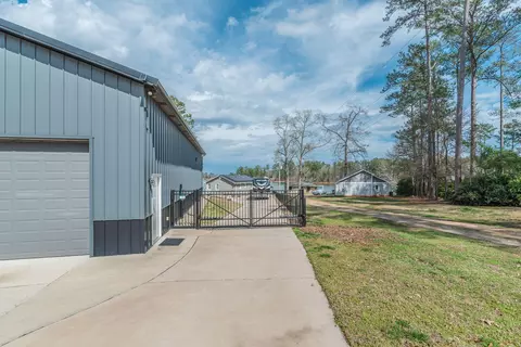 Exterior - 621 Tom Drafts Cir, Gilbert, SC 29054 photo 5 of 16