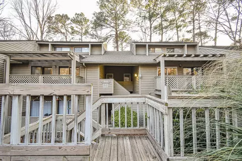 3011 Village Creek Dr # 411, Columbia, SC 29210