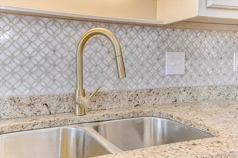 Kitchen - 4367 Ballentine Dr, Evans, GA 30809 photo 3 of 6